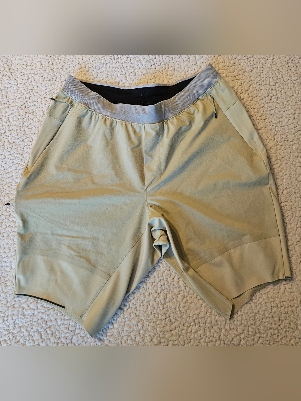 Men's Large Lululemon Linerless Running Shorts